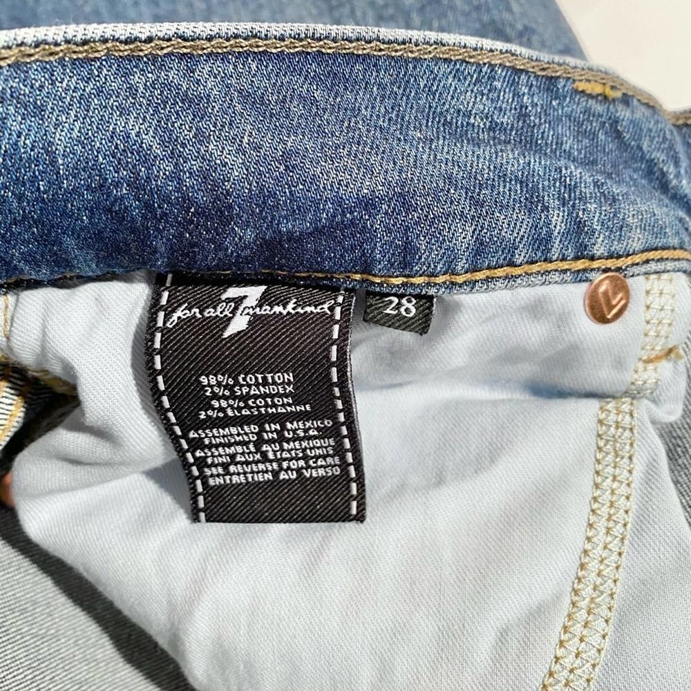 7 for All Mankind straight leg light wash jean - Picture 6 of 9
